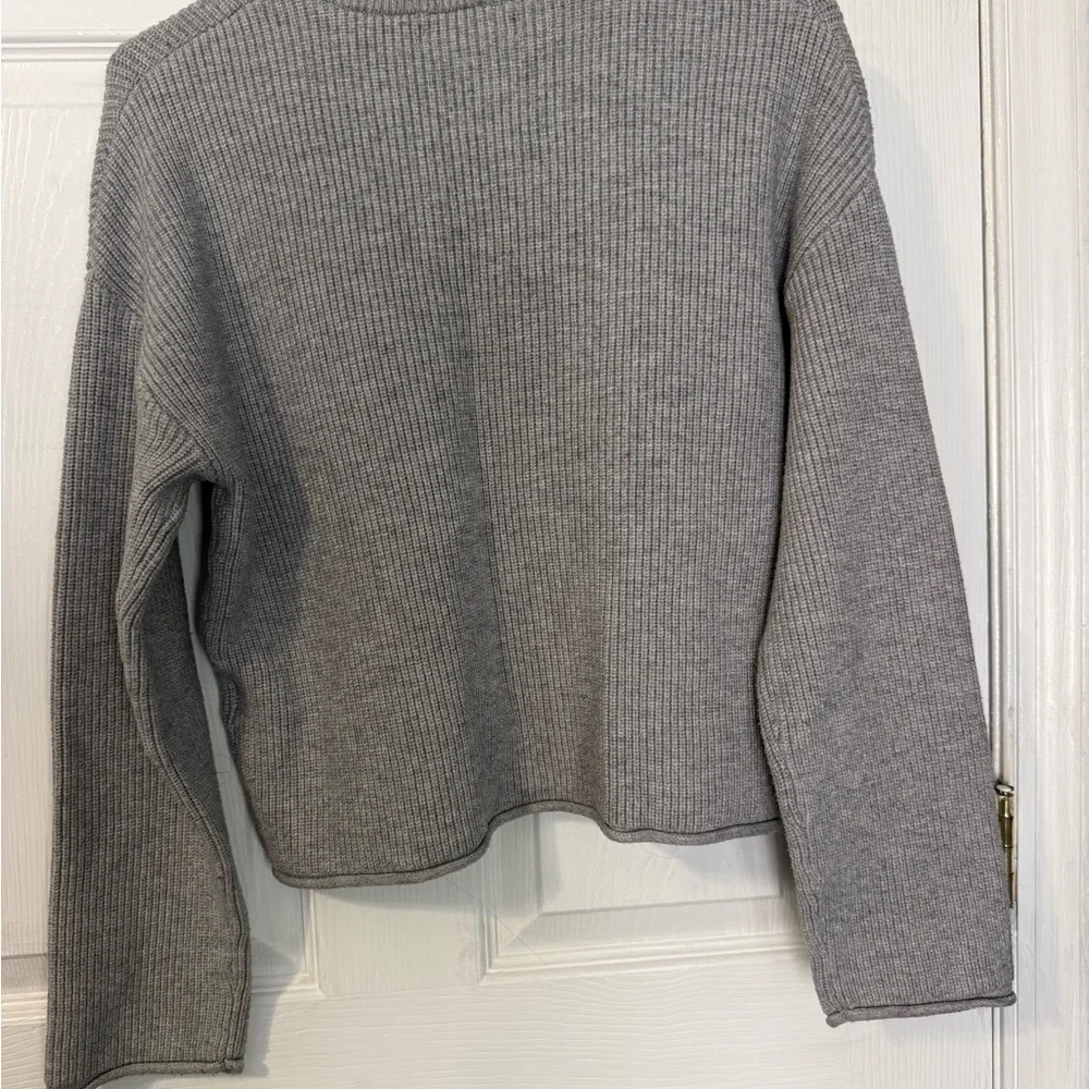 Women's Ribbed Sweater - Gray - Picture 2 of 3